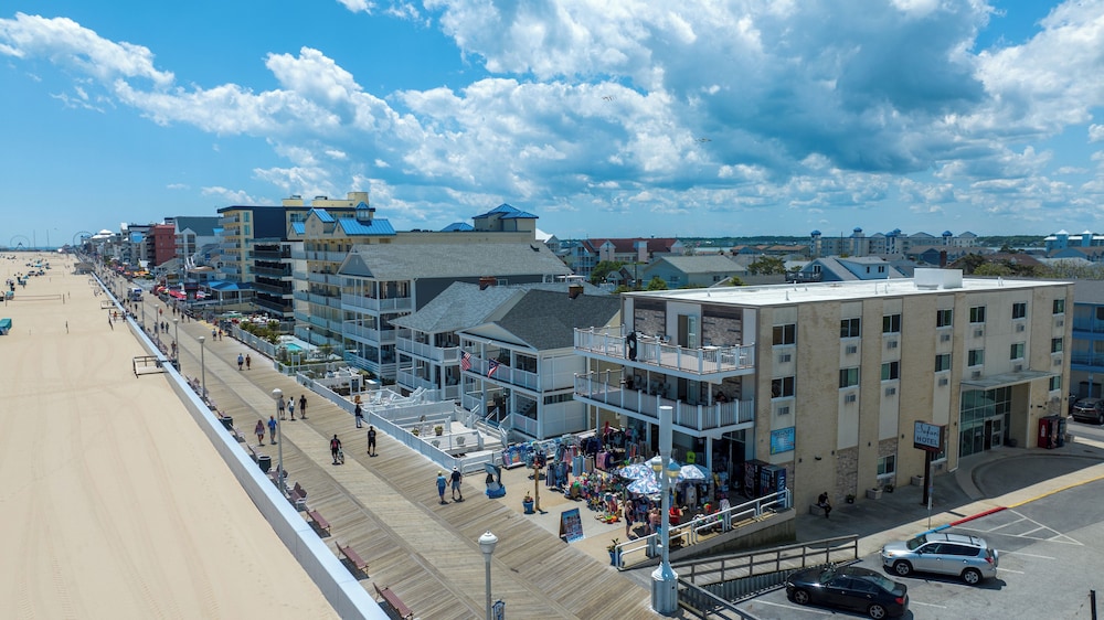 Safari Hotel Boardwalk - photo 22