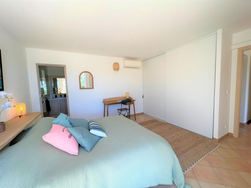 Villa Surella — 4-Star Luxury Hotel in Zonza, France