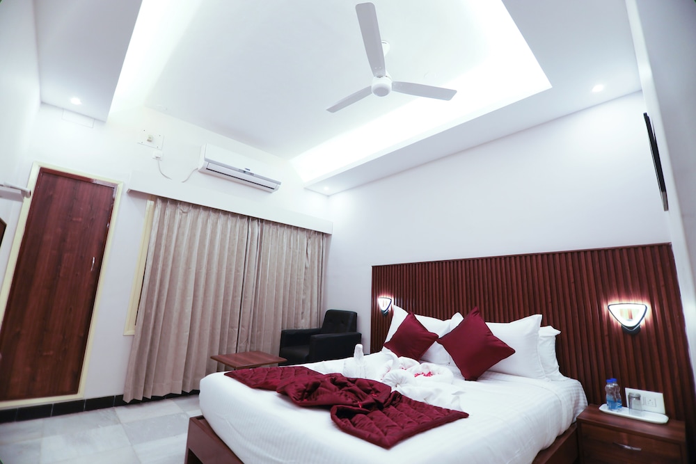 The Swagath Grande By Zeeyatt Regency in Dindigul, India