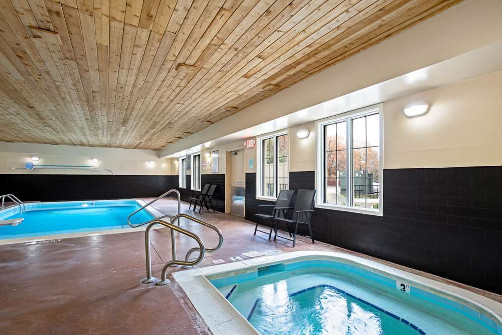 La Quinta Inn & Suites by Wyndham Lexington South Hamburg - photo 14