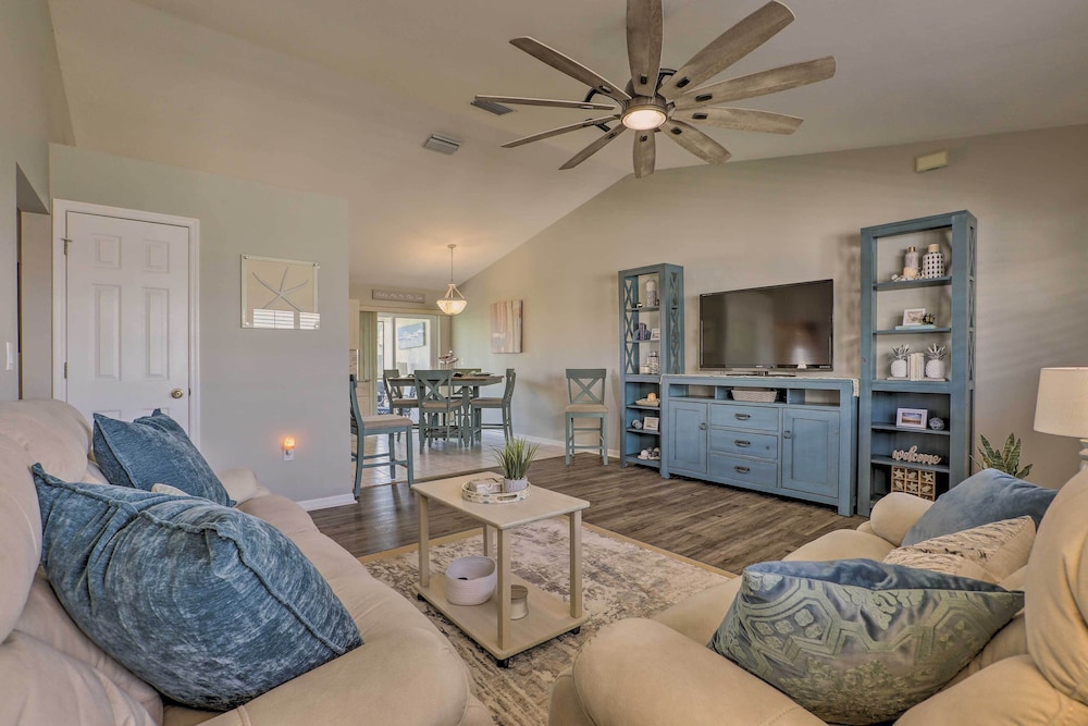 Pool Access Screened Porch: Sebring Resort Home - photo 3