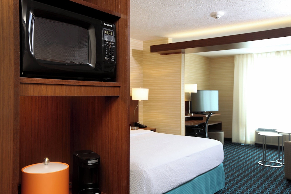 Fairfield Inn & Suites by Marriott Omaha West - photo 8