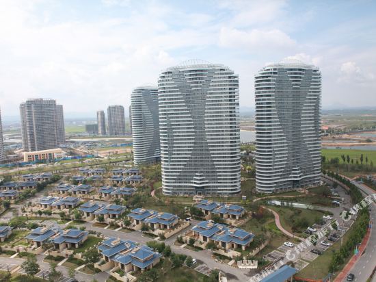 Pinke light Luxury Resort Apartment in Suizhong, People's Republic of China