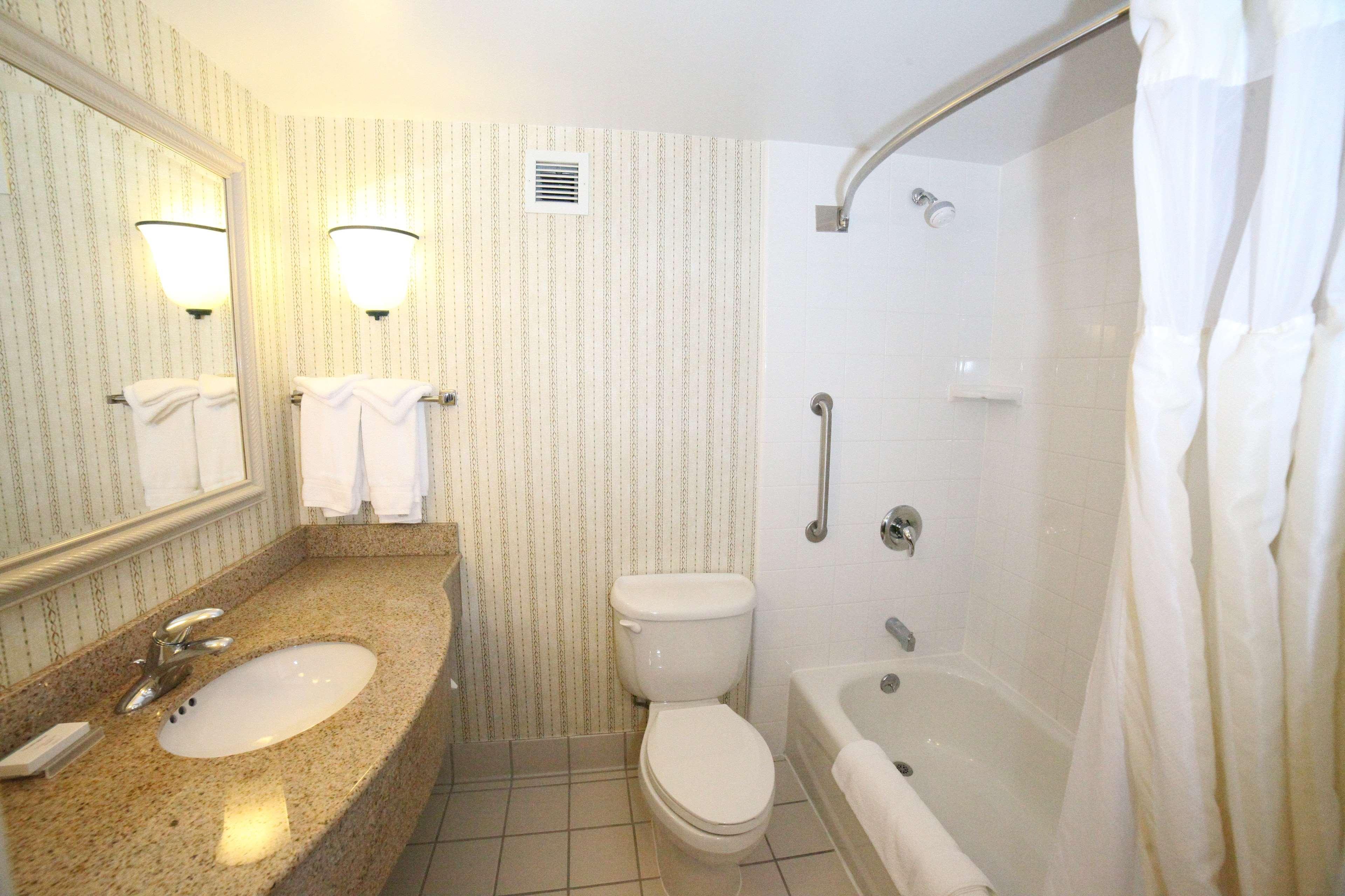 Hilton Garden Inn Elmira Corning - photo 9