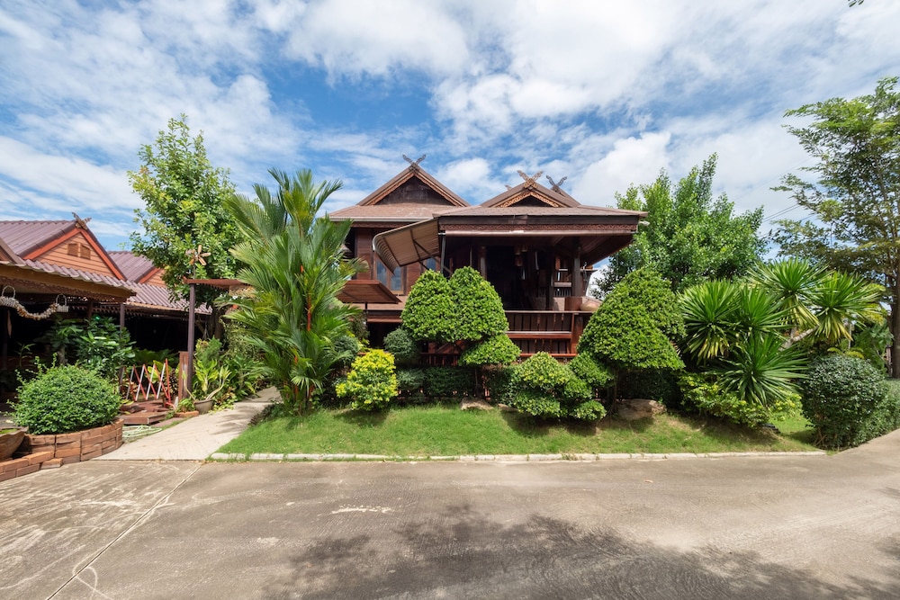 OYO 1128 Ban Suan Meesakul Resort in Sattahip, Thailand