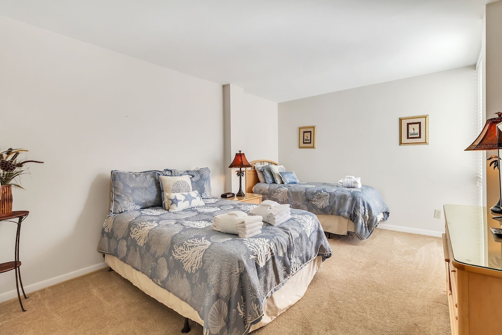 911 Cutter Court at Sea Pines Resort - photo 4
