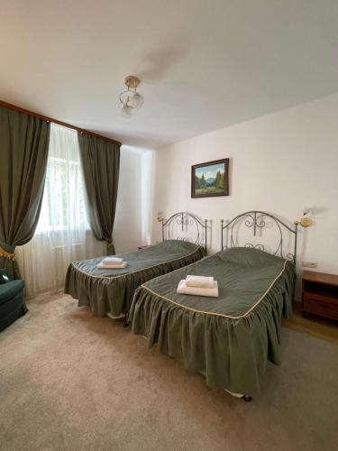 Gusarskiy Hotel and Apartment — hotel near Ihor Sikorsky Kyiv International Airport (Zhuliany)