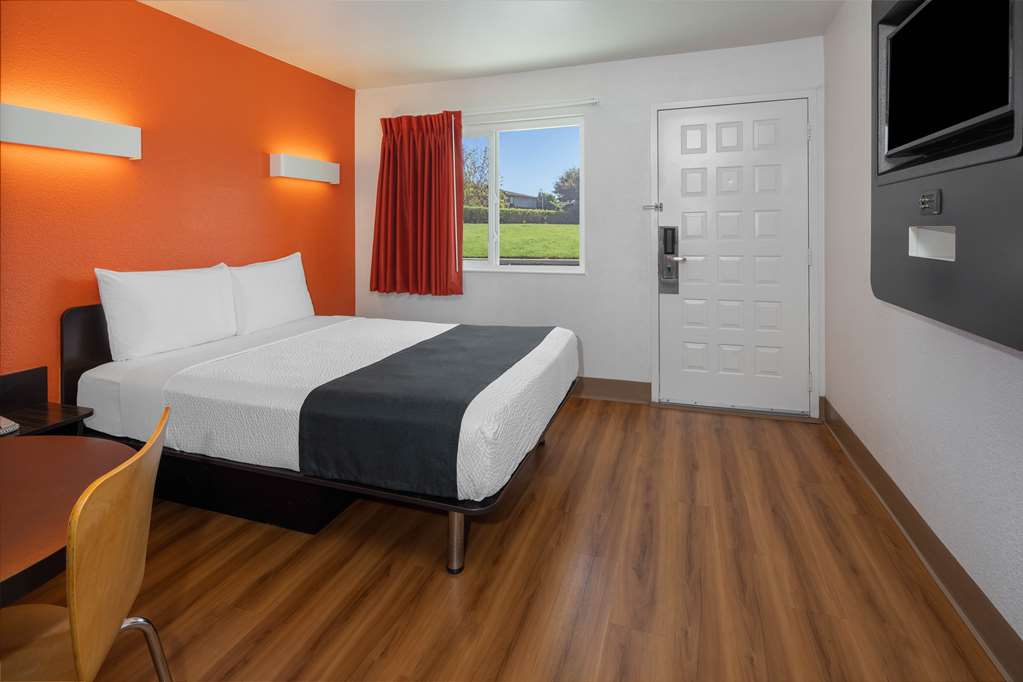 Motel 6 Carpinteria CA Santa Barbara South - photo 16