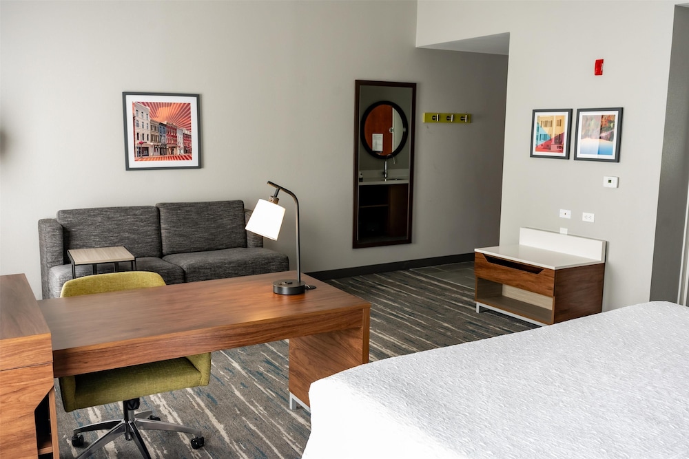 Hampton Inn & Suites Leesburg - photo 9