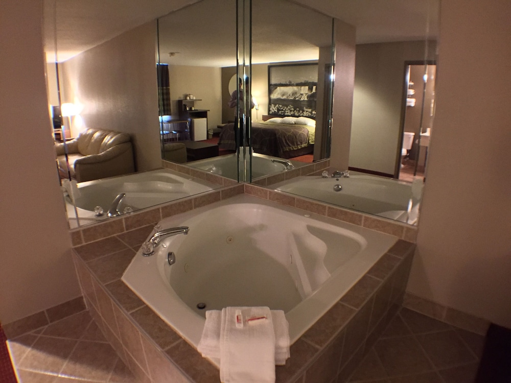 Super 8 by Wyndham Niagara Falls NY - photo 24
