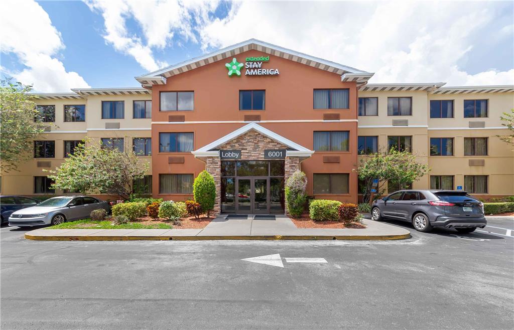 Extended Stay America Suites Ft Lauderdale Cyp Crk NW 6th Wy - carbon neutral hotel in Fort Lauderdale