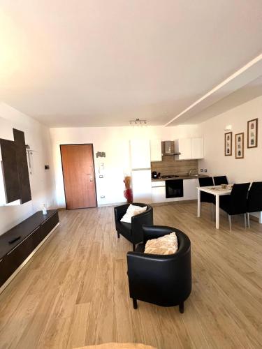 Sunshine house — 4-Star Luxury Hotel in Civitavecchia, Italy