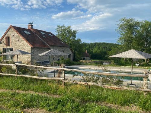 Domaine de Combraille En Marche — hotel in Saint-Medard-En-Jalles