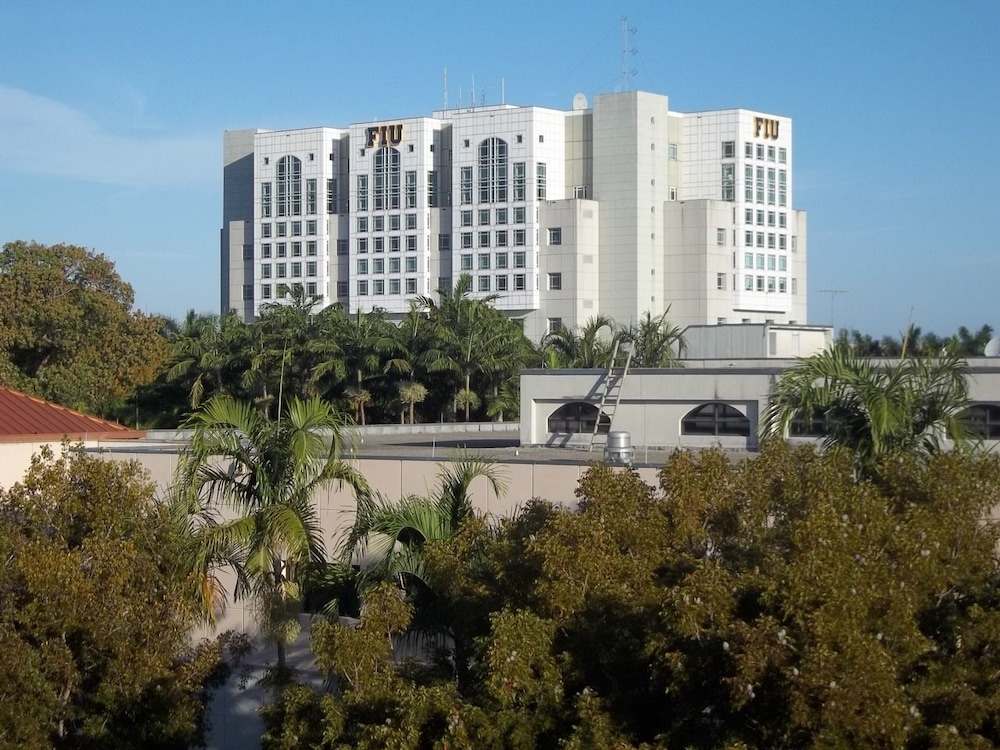 DoubleTree by Hilton Miami Doral FL - photo 35