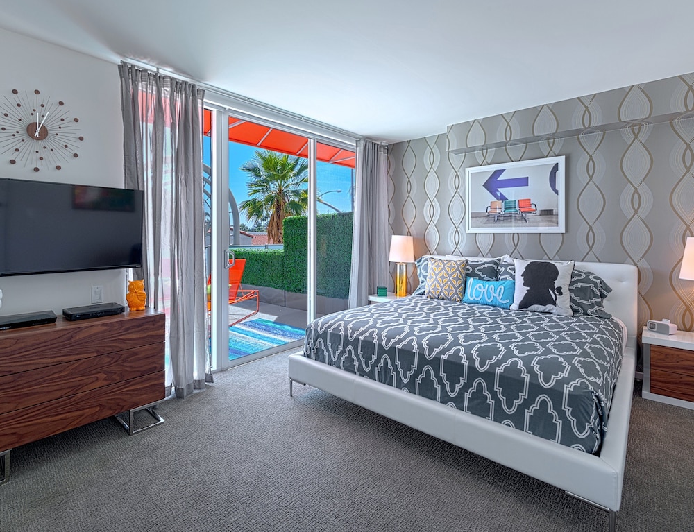 The Twist Palm Springs - photo 6
