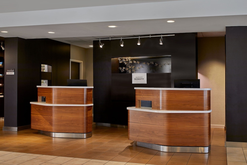 Courtyard by Marriott Memphis Airport - photo 6