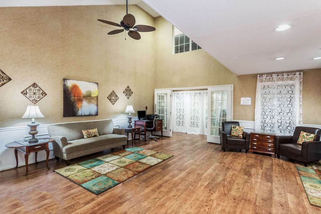 Baymont by Wyndham Valdosta at Valdosta Mall - photo 3