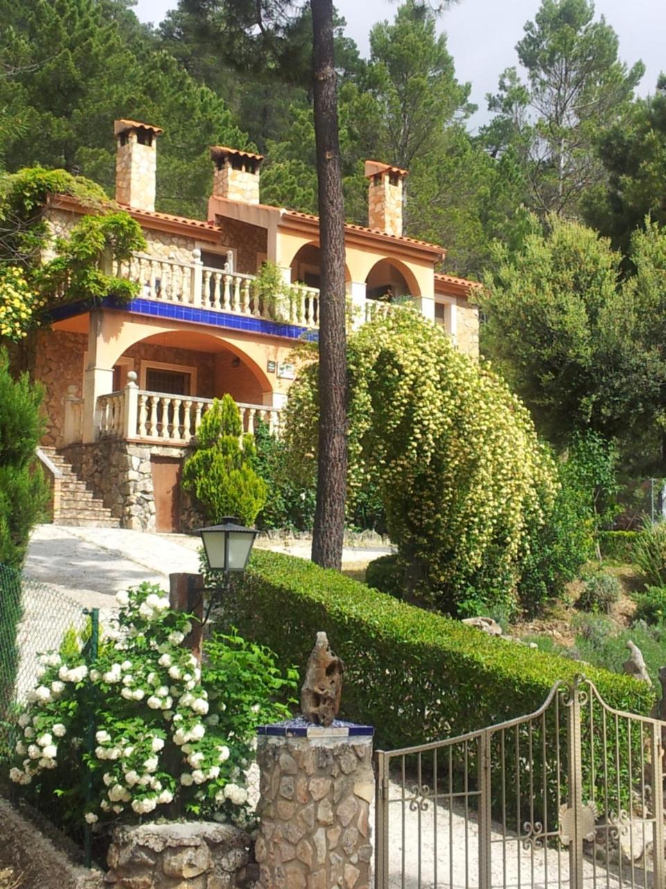 Casas El Calar Del Rio Mundo — Riopar
