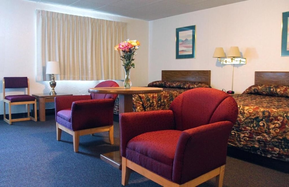 Budget Host Crestview Inn - photo 14