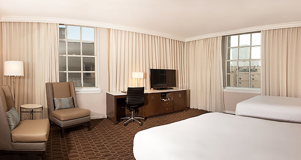 Hilton New Orleans St. Charles Avenue - photo 7