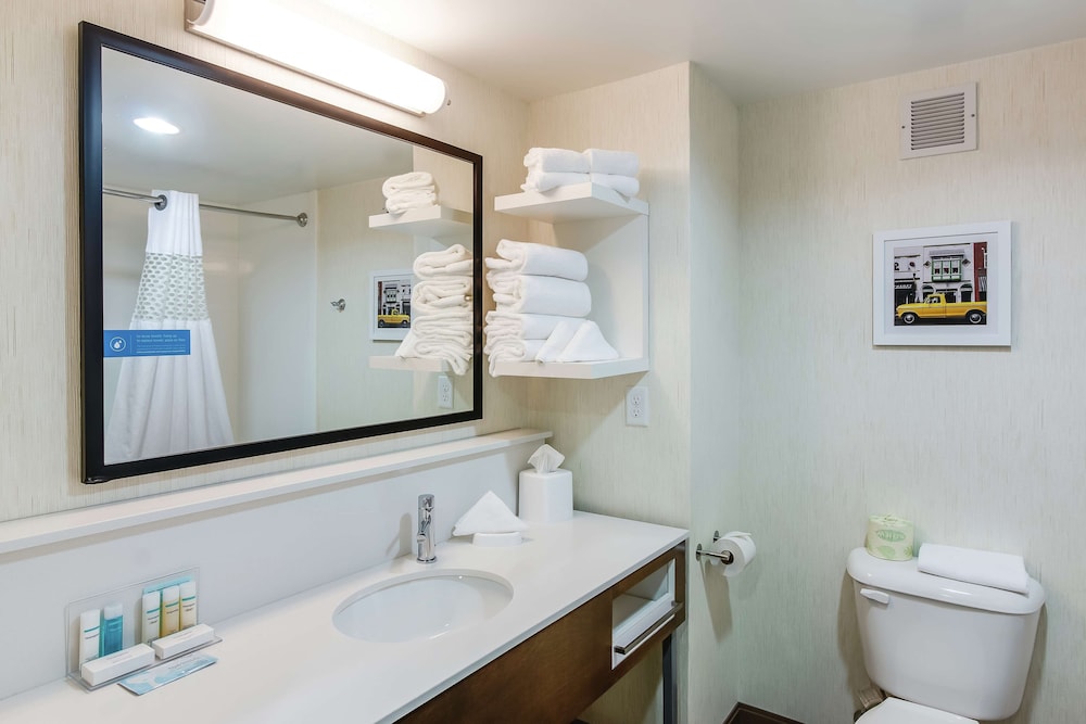 Hampton Inn Dickson - photo 30