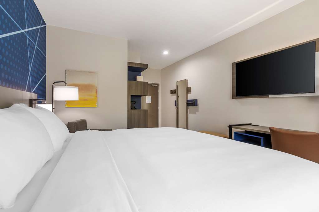 Comfort Inn & Suites Huntsville Near University - photo 13