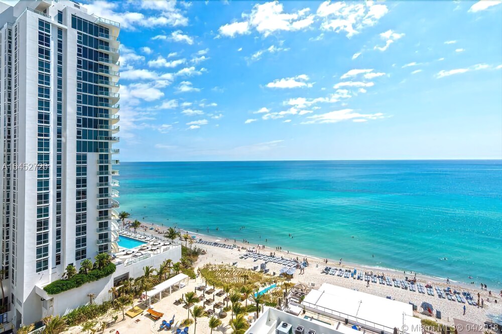 Ocean View 2 Bedrooms 2 Bathrooms @ Hyde Resort - photo 2
