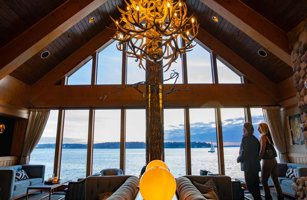 The Edgewater Hotel - photo 9