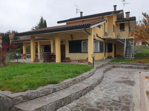 Casa Vacanze Alice e Arianna — 4-Star Luxury Hotel in Cairo Montenotte, Italy