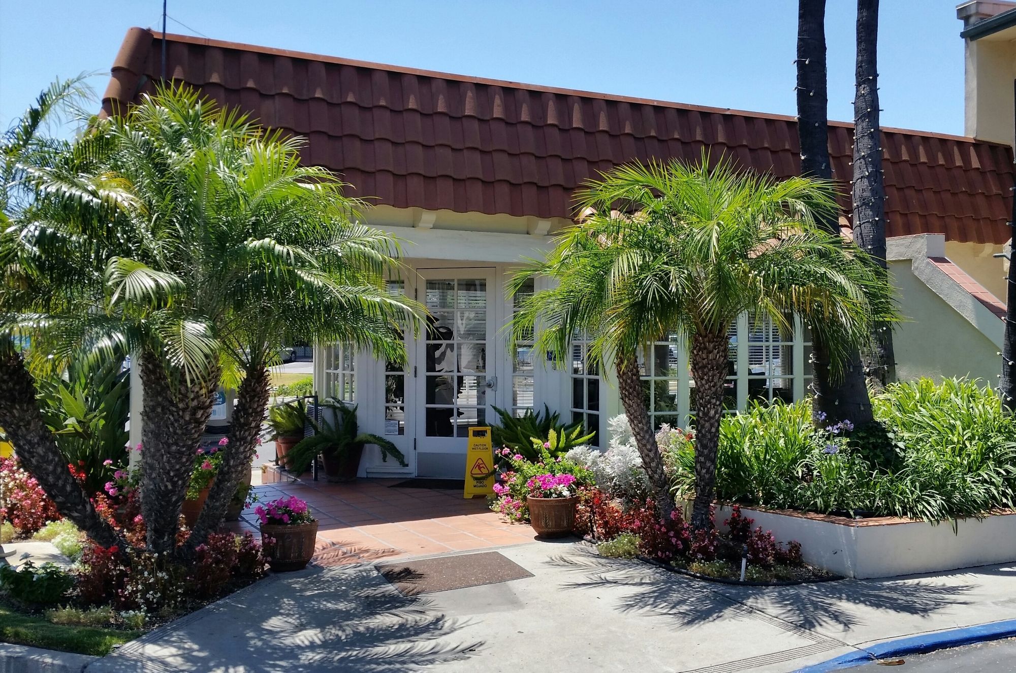 Lamplighter Inn & Suites at SDSU - photo 32