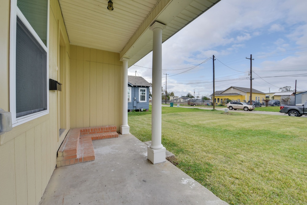 Walking Distance to Casino: Home in Westlake - photo 16