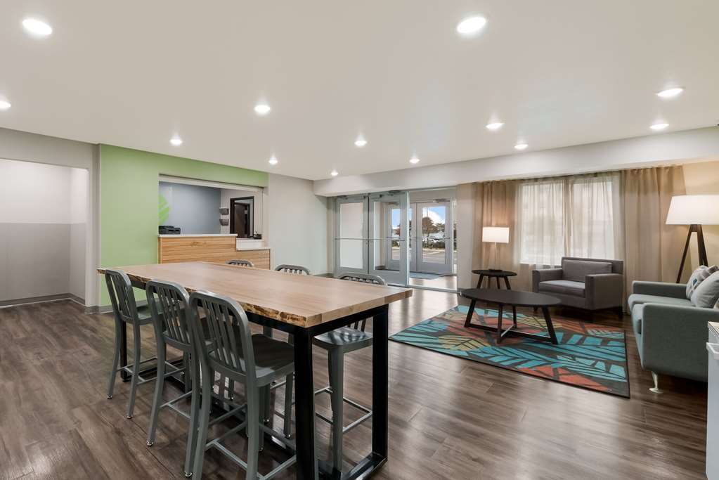 WoodSpring Suites San Antonio UTSA Medical Center - photo 7