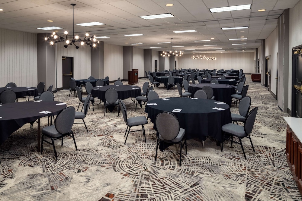Embassy Suites by Hilton Orlando North - photo 53