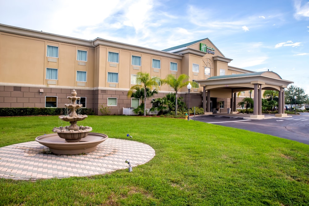 Holiday Inn Express & Suites Cocoa by IHG - photo 100