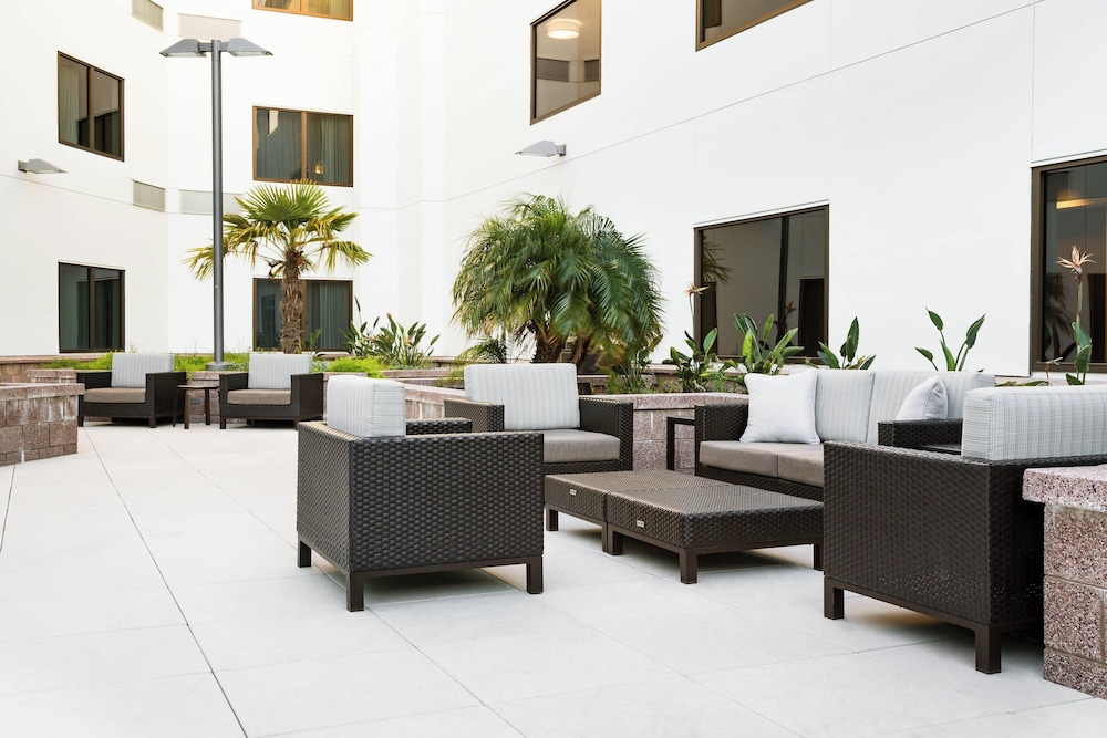 Courtyard by Marriott Redwood City - photo 21