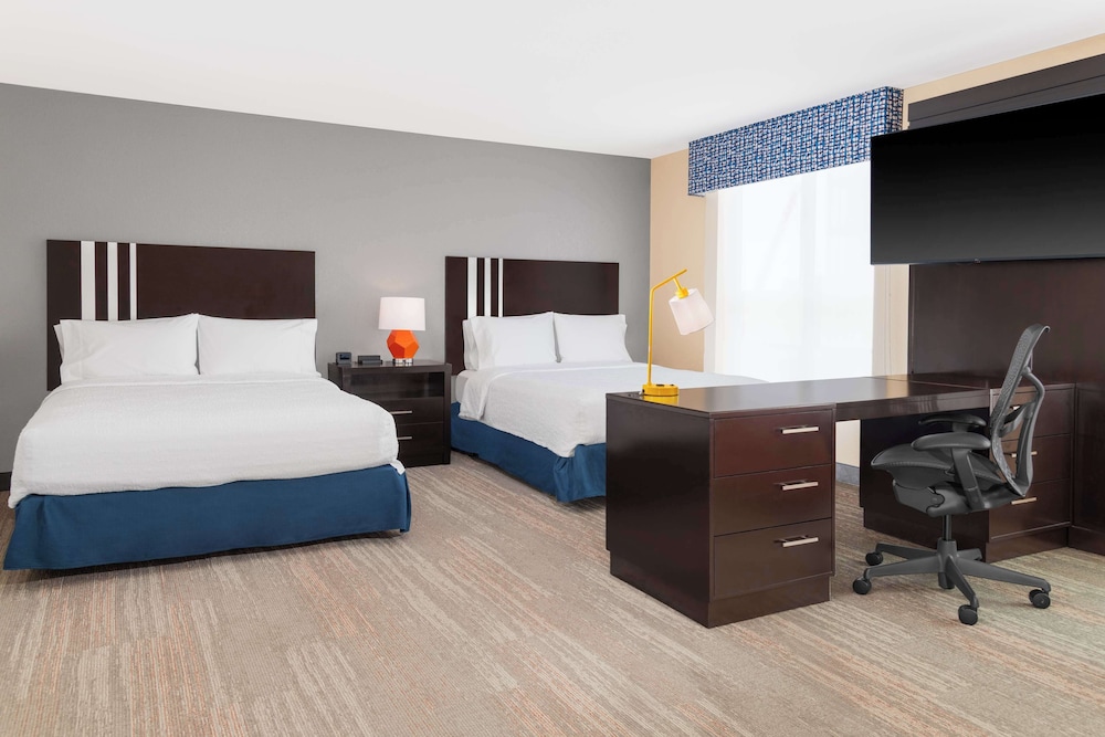 Hampton Inn & Suites Madison Downtown - photo 18