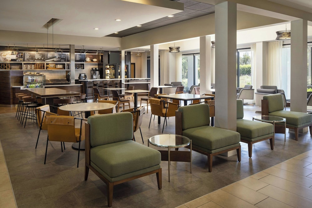 Courtyard by Marriott Fresno - photo 27