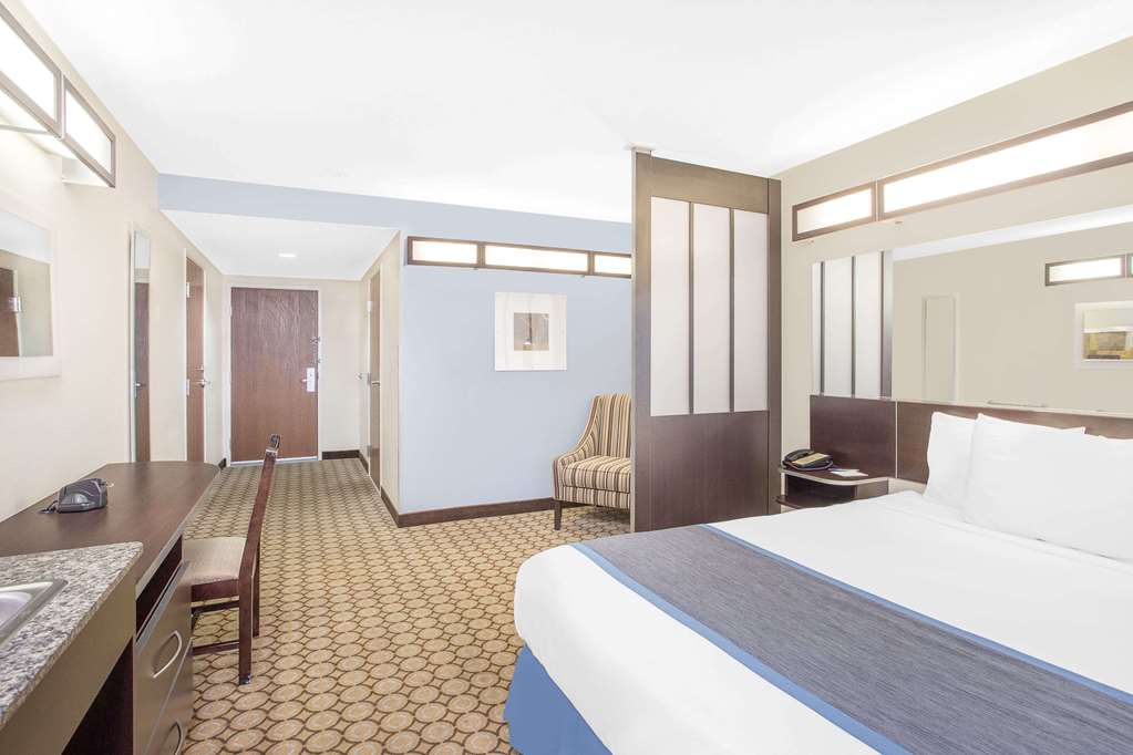 Microtel Inn & Suites by Wyndham San Angelo - photo 12