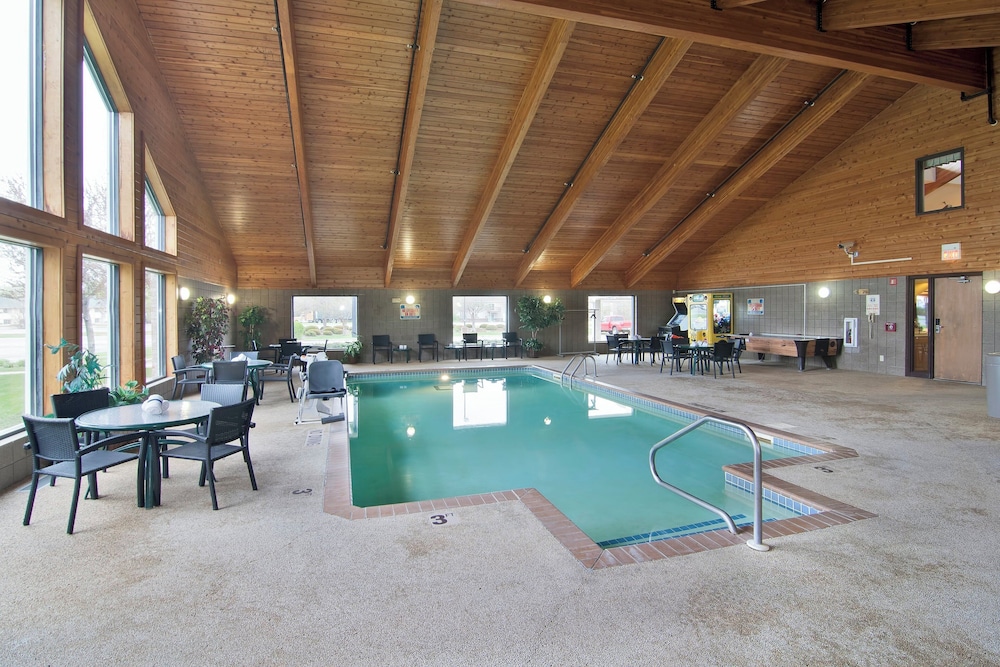 Boarders Inn & Suites by Cobblestone Hotels Faribault - photo 47