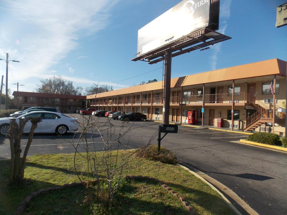 Augusta Best Inn - photo 26
