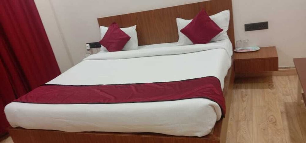 The Topaz Hotel — Bilaspur — photo 5