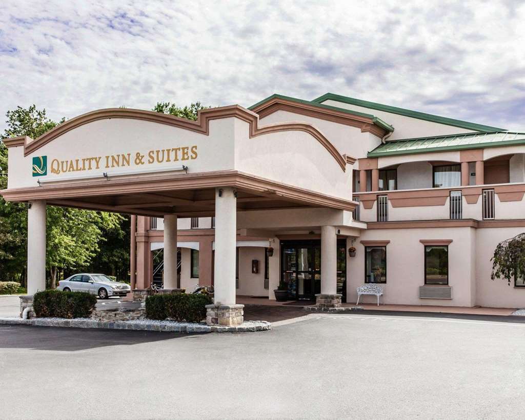 Quality Inn & Suites Quakertown Allentown - photo 3