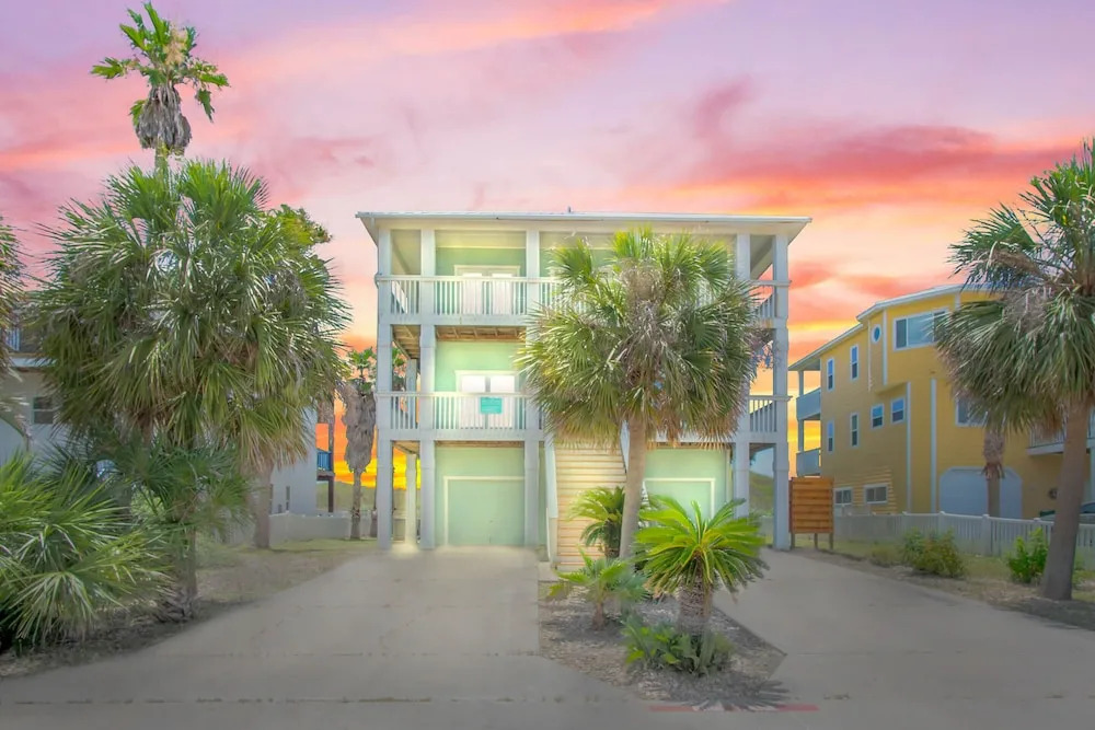 Ocean Oasis — 4-Star Luxury Hotel in Port Aransas, United States