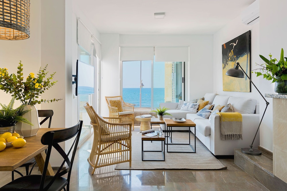 Genteel Home Pedregalejo — 4-Star Luxury Hotel in Malaga, Spain