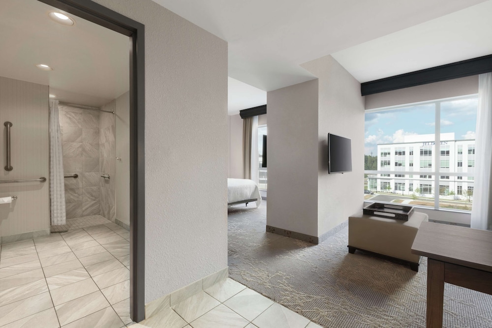 Embassy Suites by Hilton Charlotte Ayrsley - photo 12