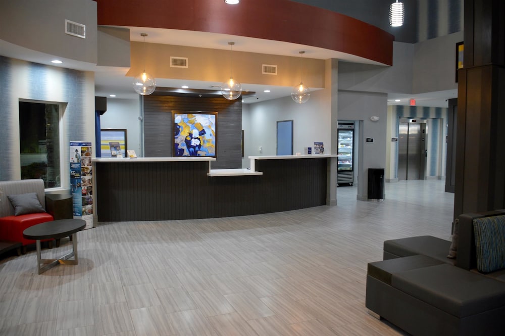 Del Mar Airport Inn & Suites - photo 6