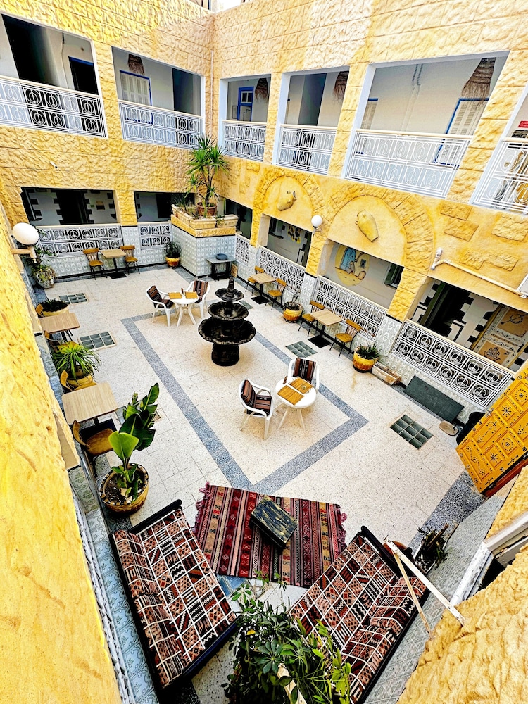 Hotel Paris - carbon neutral hotel in Sousse