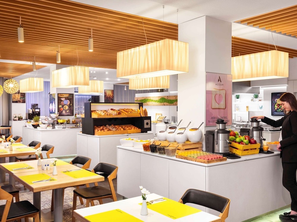 מזון ומשקאות