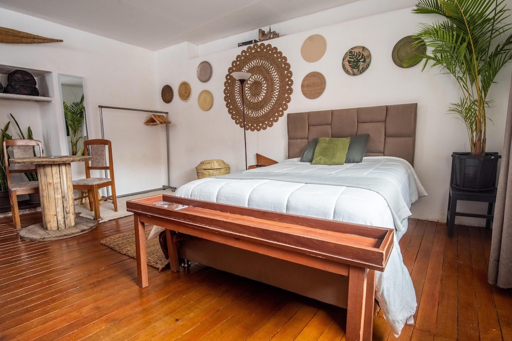 Capel Tabernacl - carbon neutral hotel in Pwllheli