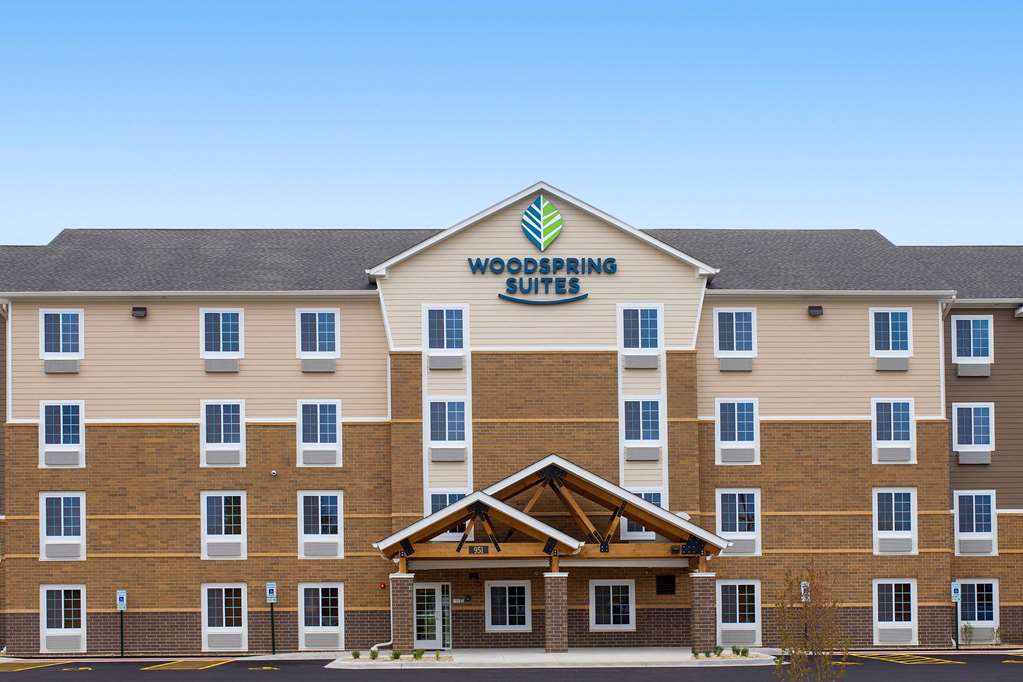 WoodSpring Suites Chicago Darien - photo 2
